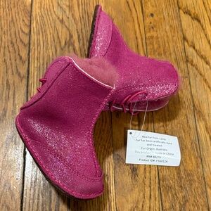 NEW UGG Fuchsia baby boo Glitter pink infant booties lamb fur 6-12m